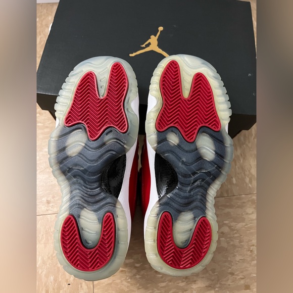 Air Jordan 11 Retro BG - Picture 6 of 7